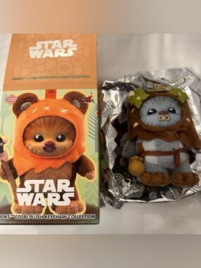 2025 Disney Cosbi Star Wars Ewok Plush Keychain Chief Chirpa ONLY